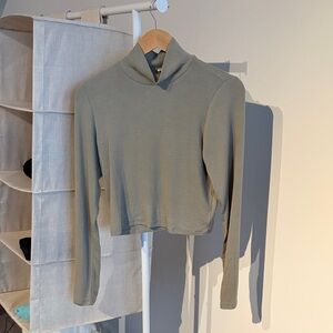 Wilfred Only Cropped Turtleneck Long - Dry Basil Green